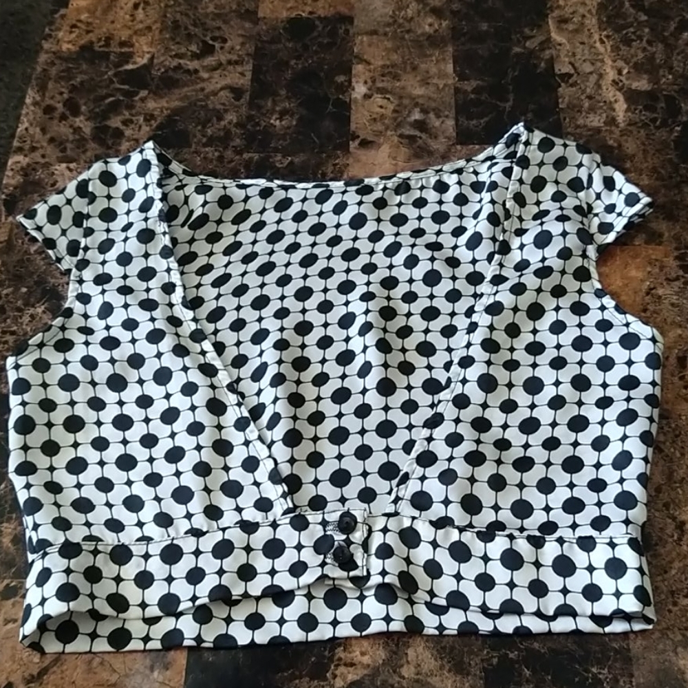 Top - Picture 2 of 7